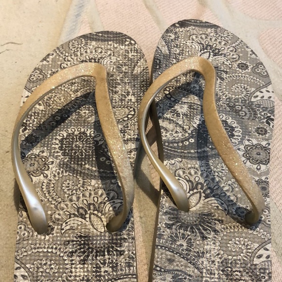 Grey Sandals/Flip Flops - Picture 2 of 5